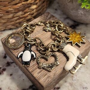 Princess Vera Wang - Born To Rule Gold and Cream Charm Bracelet